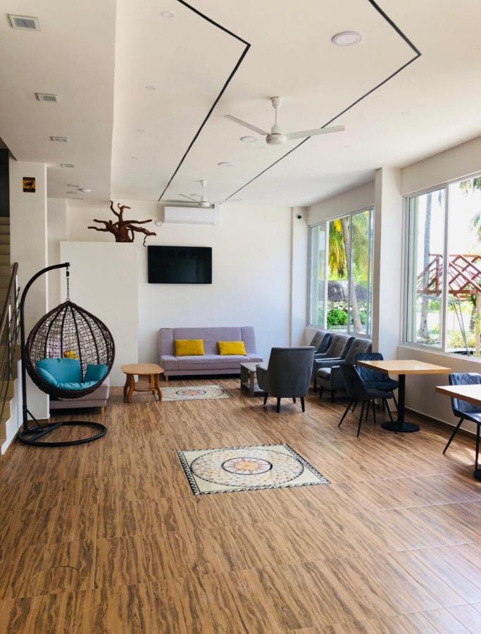 Hotel Icom Marina Sea View Maafushi Exteriér fotografie